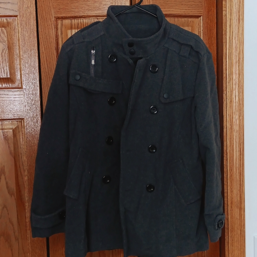 Medium, Gray